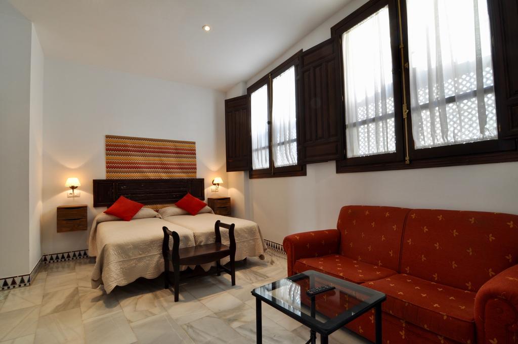 Apartamentos Plaza 코르도바 외부 사진